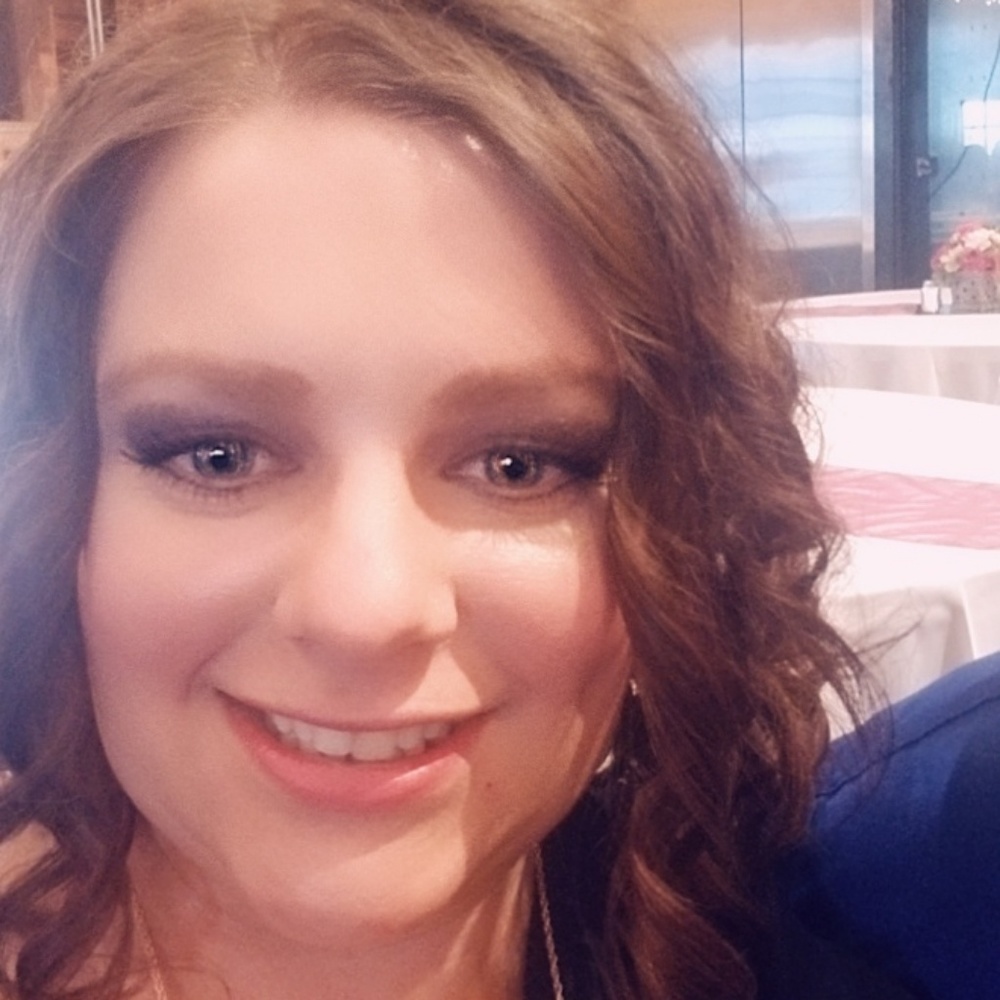 Meet your Posher, Stephanie
